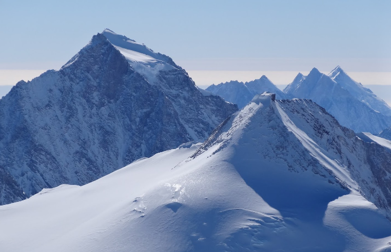 Antarctica – Mount Vinson (4,892 m)